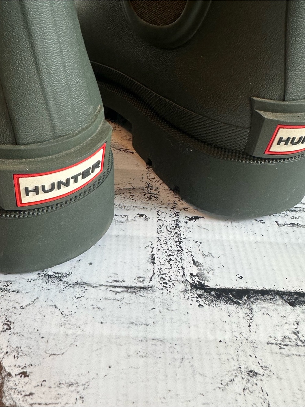 Hunter Men's Chelsea Rain Boots in Olive - Picture 2 of 5